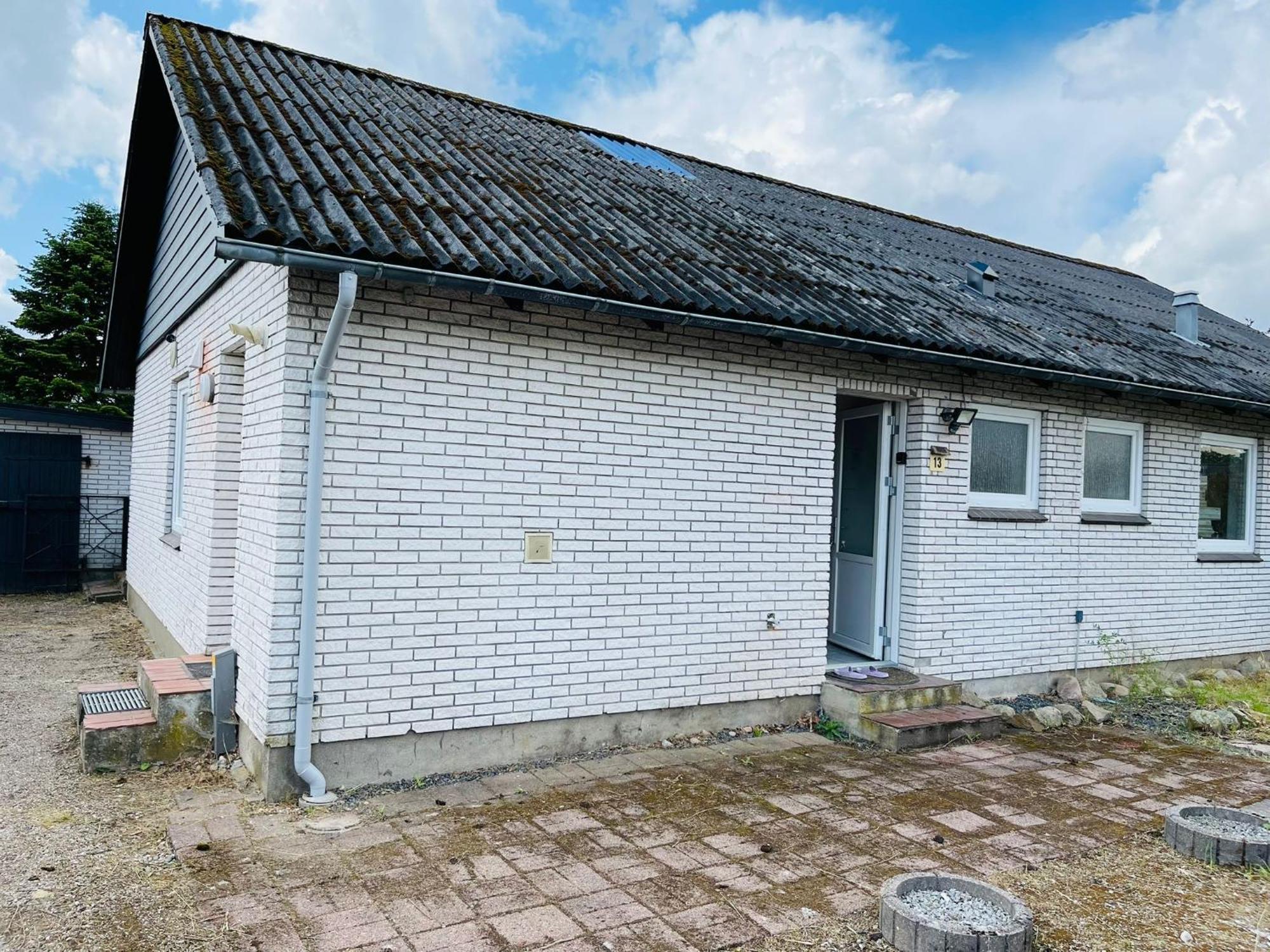 Scandinavian House Hotel- Holbol, Крусо Экстерьер фото